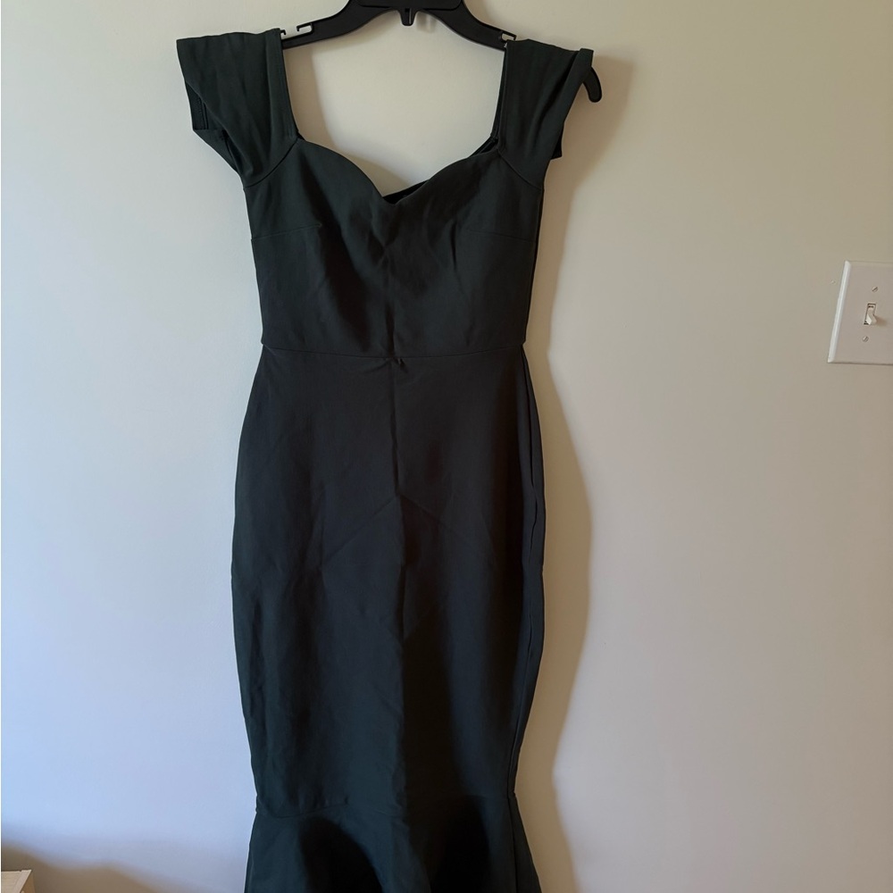 Lulu's Classic Black Midi Dress